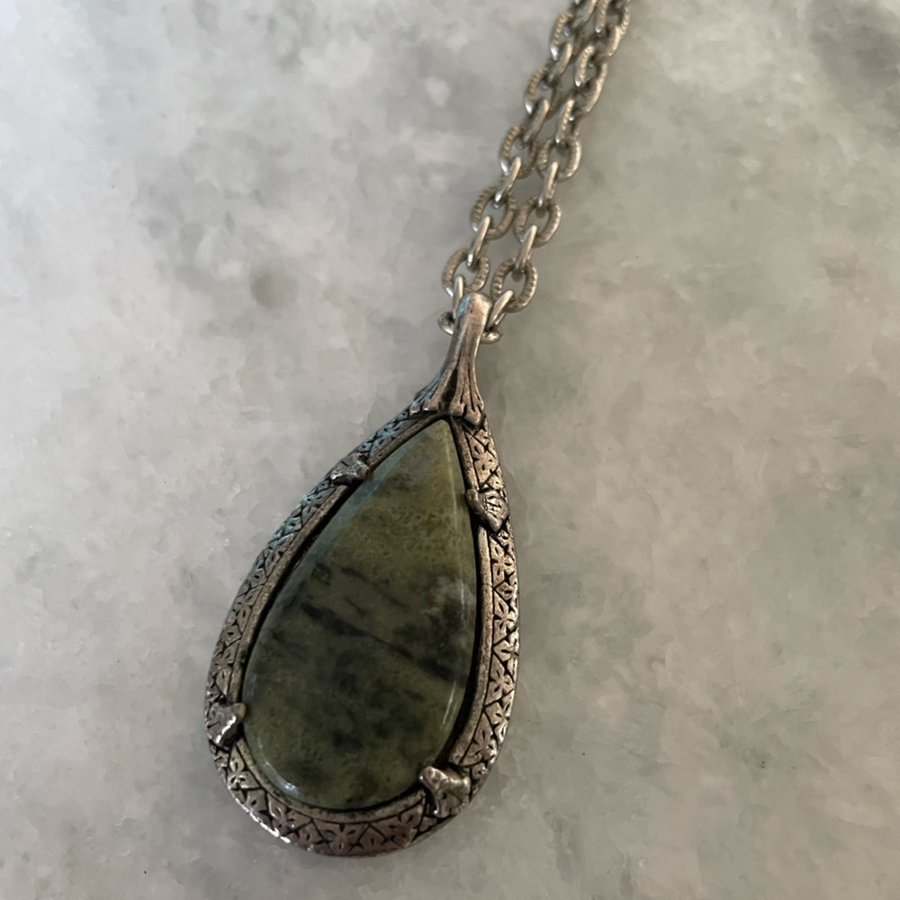 Vintage Serpentine Stone Sterling Silver Pendant Necklace
